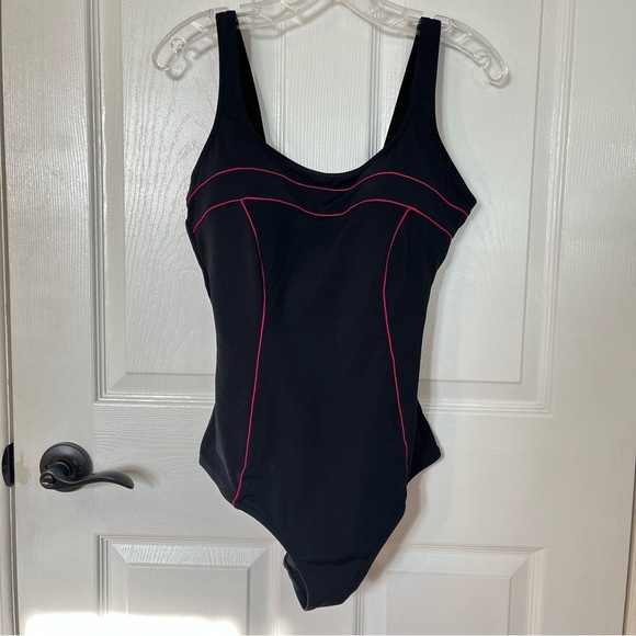 Roots Women's Black Swimsuit with Pink Accents 12D Built in Cups Vacation Cruise - Picture 2 of 14